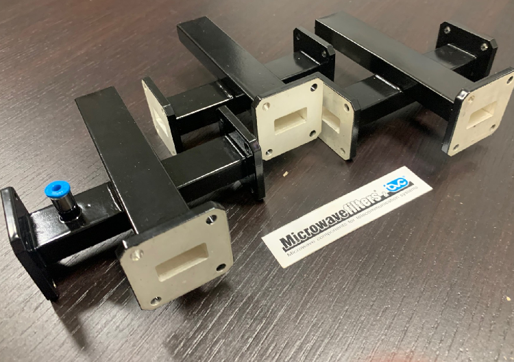 WR75 Crossguide Coupler